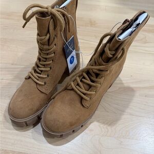 Target Women’s Tan Lace-Up Chunky Sole Boots